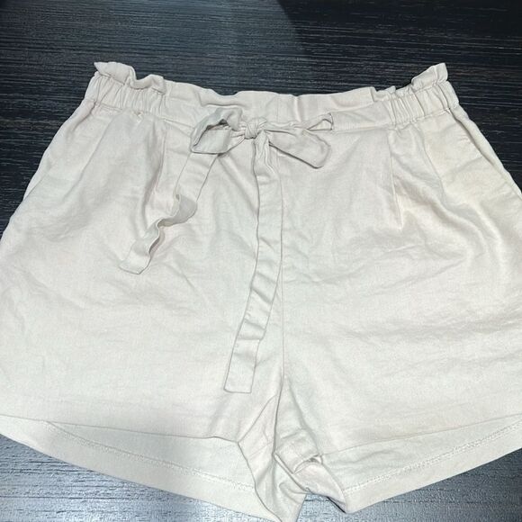Gorgeous Express Linen Blend Shorts Large Excellent Condition - Picture 3 of 7